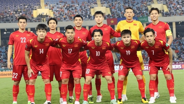 Trên sân cỏ Việt Nam: Sự trỗi dậy của đội tuyển bóng đá